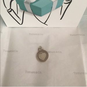 Tiffany & Co SS Clinique Etched Heart Pendant.